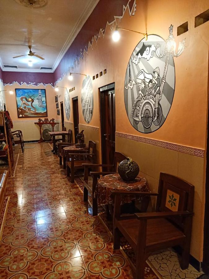 Losmen Setia Kawan Yogyakarta Exterior foto